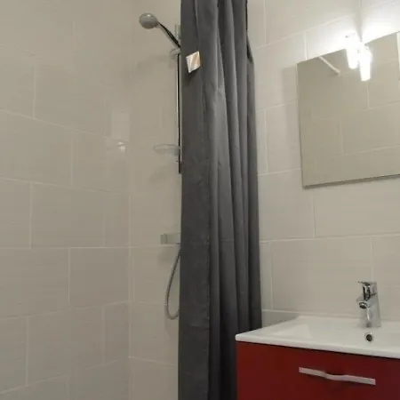 Cap D'agde, 1 Piece, 6 Personnes - Fr-1-249-258 *