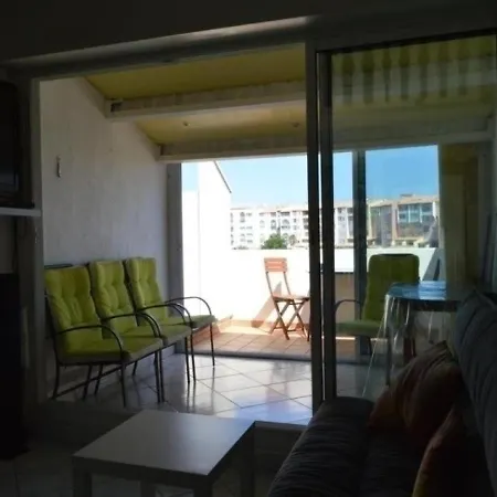 Cap D'agde, 1 Piece, 6 Personnes - Fr-1-249-258